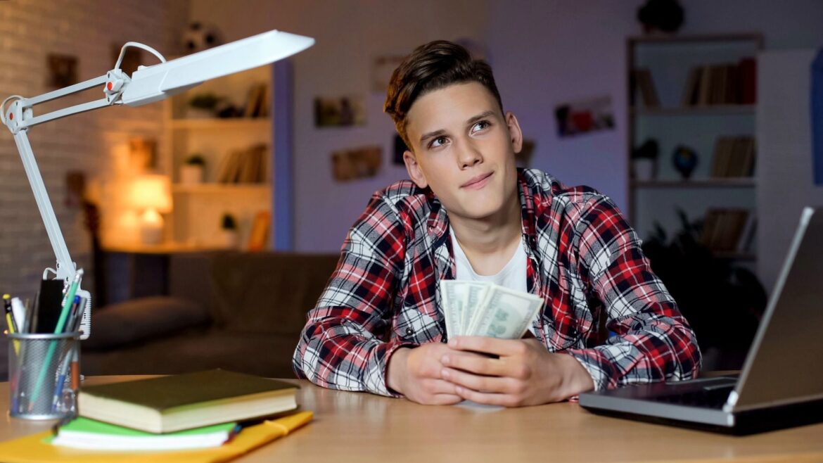 Don’t Let Your Teen Learn Investing Alone: 7 Ways Parents Can Lead the Way